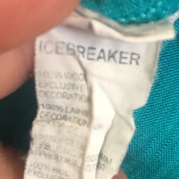 Icebreaker turquoise/teal 100% merino top - Picture 3 of 8